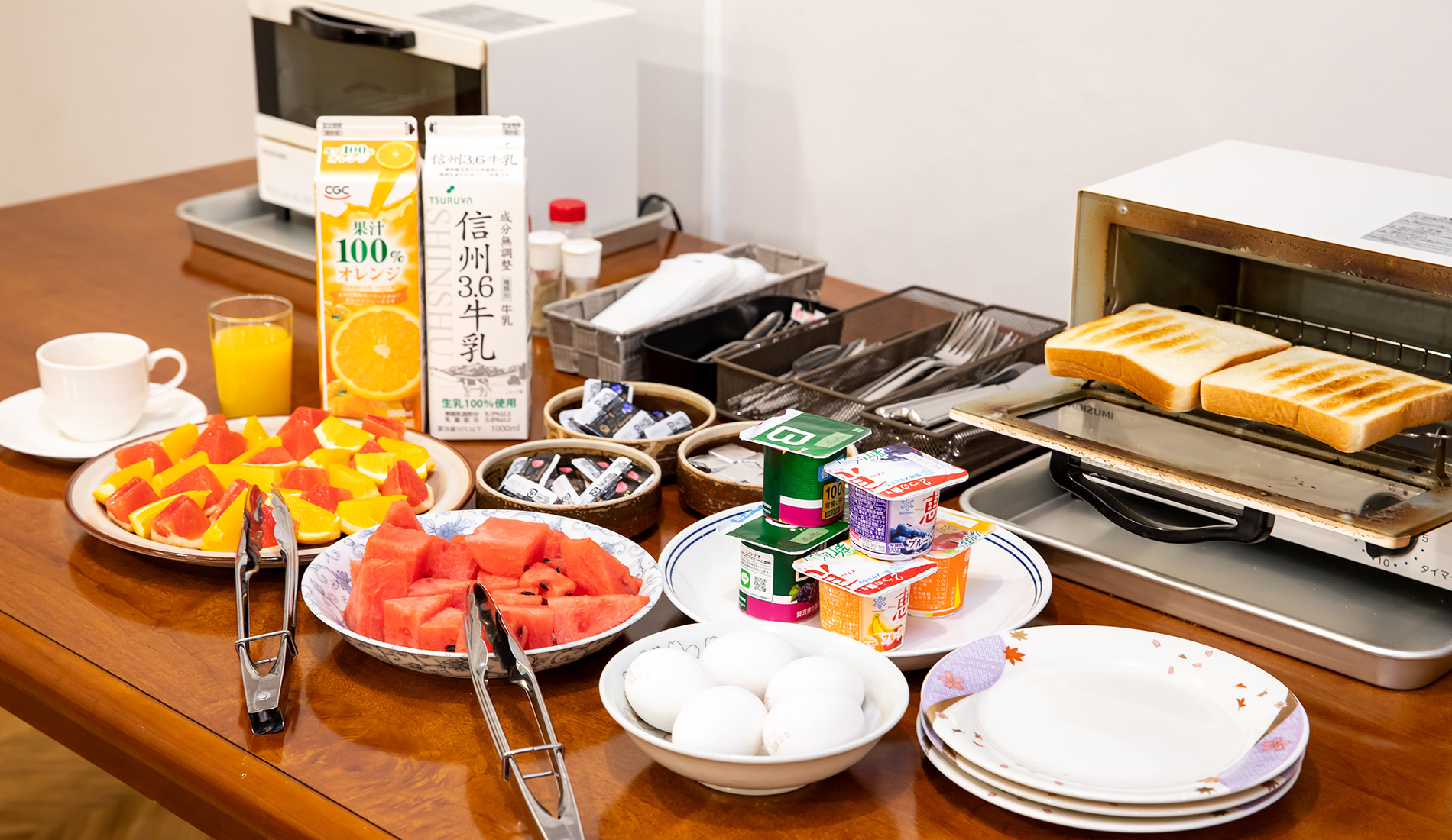 朝食