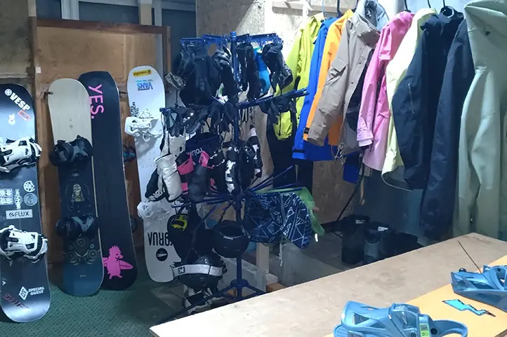 スキー用具のメンテナンススペース